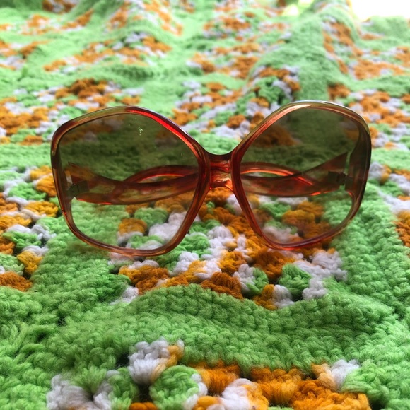 SOLD Vintage 70s Red Oversized Sunglasses - Picture 1 of 4
